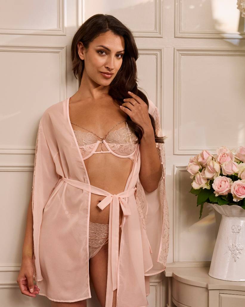 Tempting Kiss Bra Set